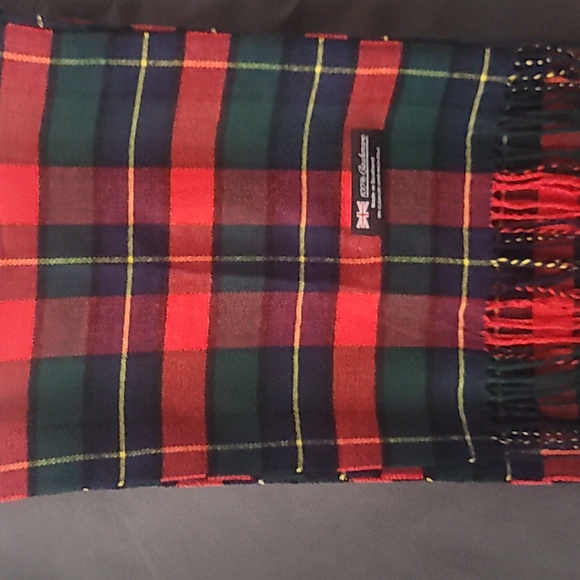 Made in Scotland 100% Cashmere Scarf - Picture 4 of 5